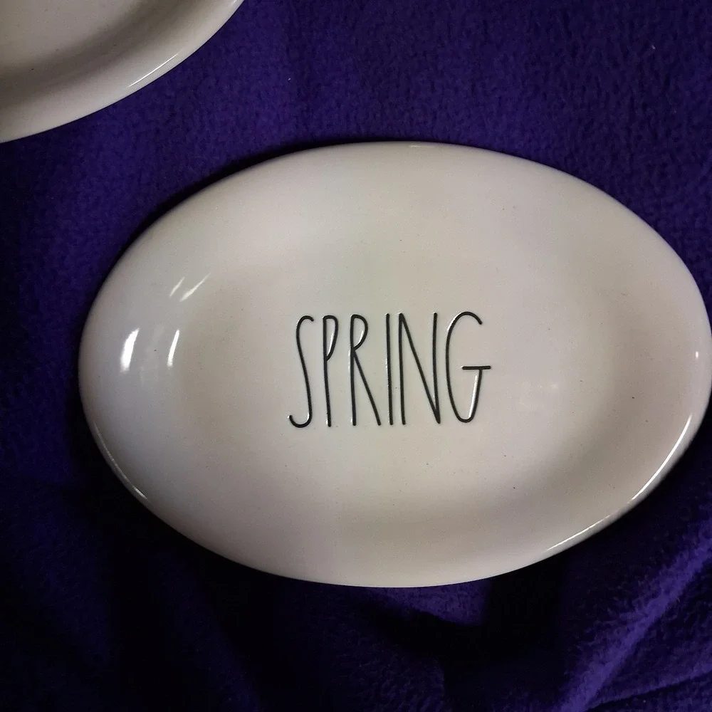 New Rae Dunn Happy Spring Oval Snack Plates Lot of 2‎ Artisan Collection